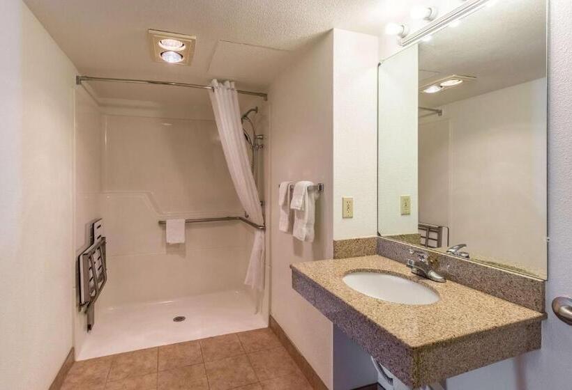 غرفة قياسية لذوى الاحتياجات الخاصة, Motel 6astoria, Or