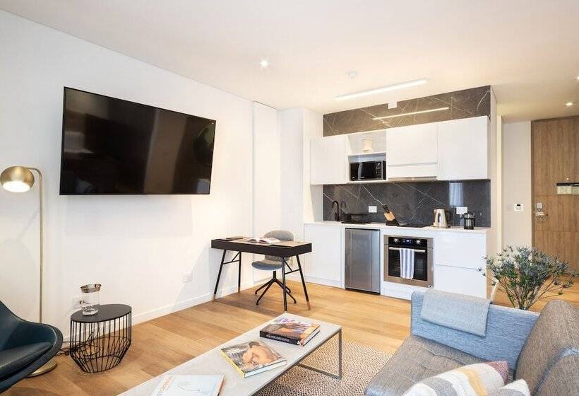 דירת חדר סופריור, Cassa Luxury Homes