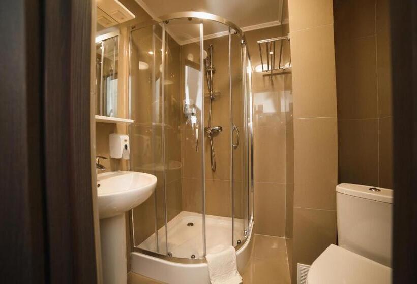 اتاق استاندارد با بالکن, Golden Ring