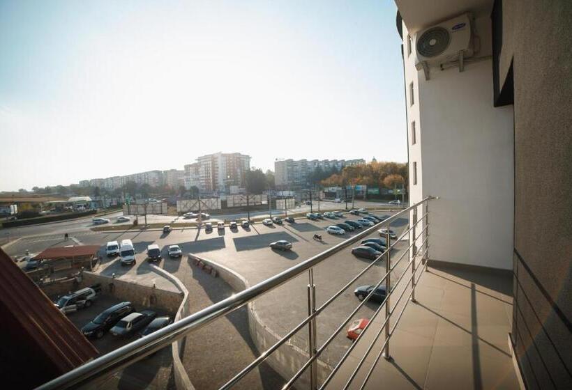 اتاق خانوادگی, Golden Ring