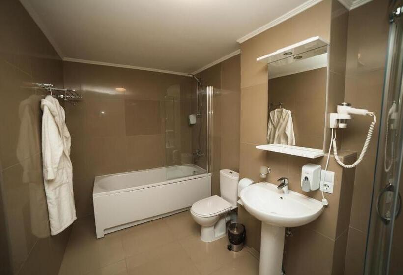 اتاق خانوادگی, Golden Ring