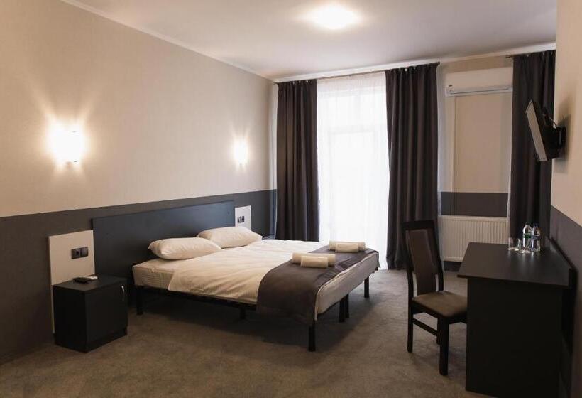 اتاق خانوادگی, Golden Ring