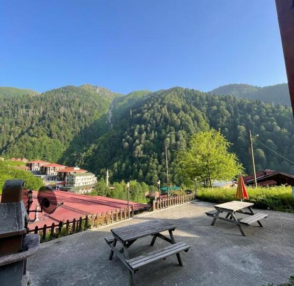 غرفة قياسية مزوَّدة بشُرفة, Ayder Köroğlu Apart