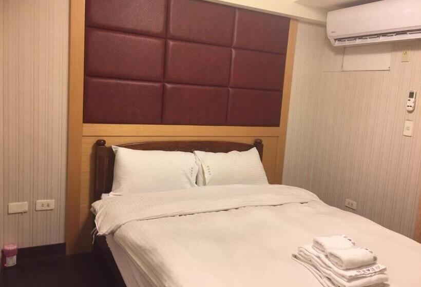 اتاق استاندارد با بالکن, 戀愛逢甲