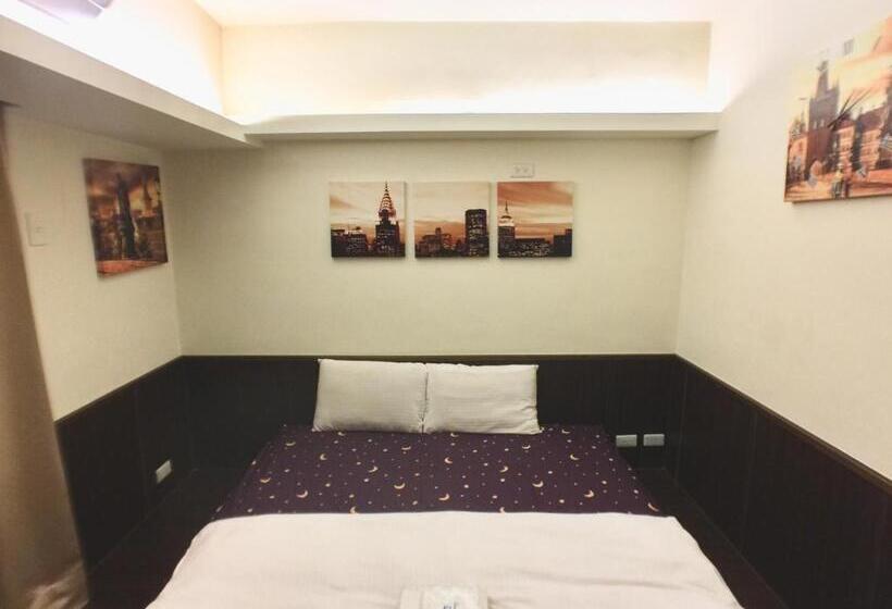 اتاق استاندارد با بالکن, 戀愛逢甲