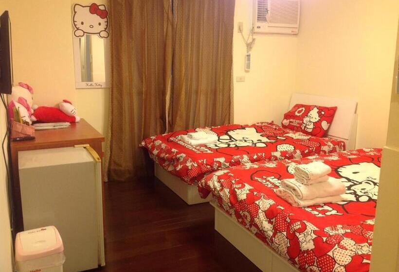 اتاق استاندارد سه تخته با بالکن, 戀愛逢甲