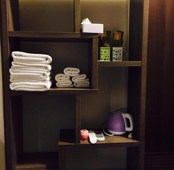 سوییت خانوادگی, 戀愛逢甲