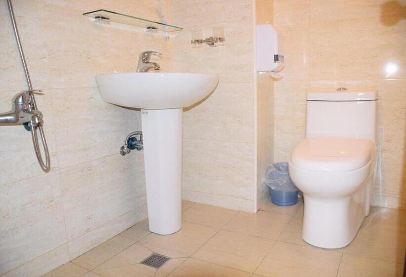 اتاق سوپریور خانوادگی, 戀愛逢甲