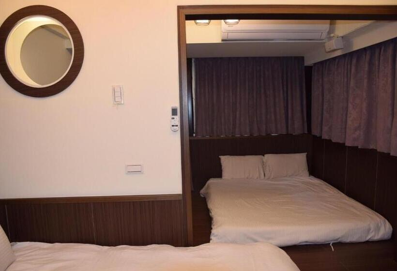 اتاق سوپریور خانوادگی, 戀愛逢甲