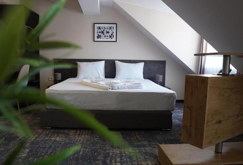 اتاق لوکس, Premium