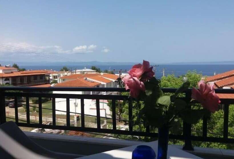 חדר סטנדרט, Kokkos Brothers