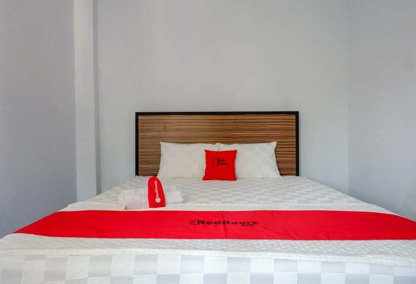 Номер Стандарт, Reddoorz Near Taman Kota Kendari