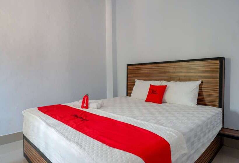 Номер Стандарт, Reddoorz Near Taman Kota Kendari