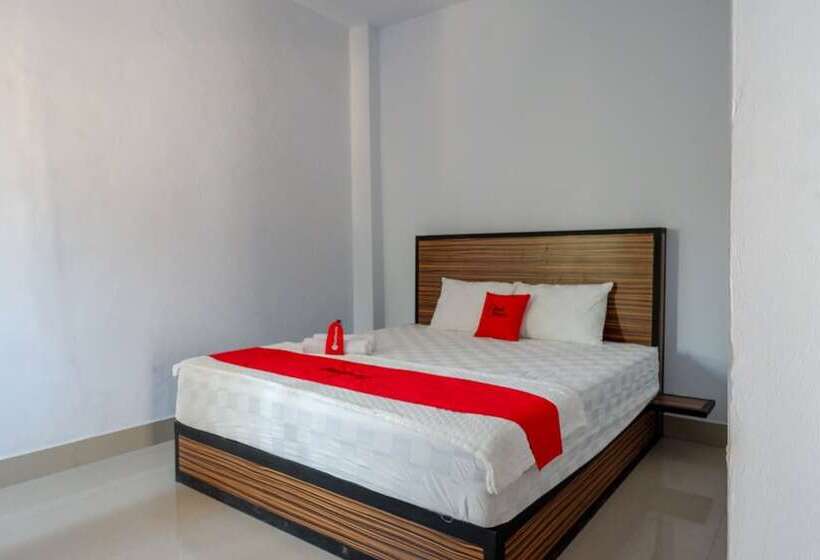 Номер Стандарт, Reddoorz Near Taman Kota Kendari