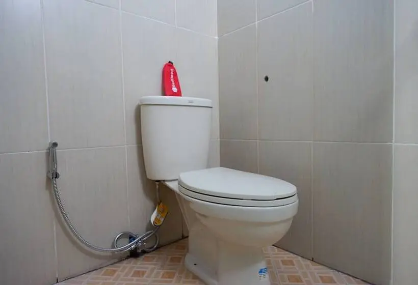 اتاق سوپریور, Reddoorz Near Taman Kota Kendari