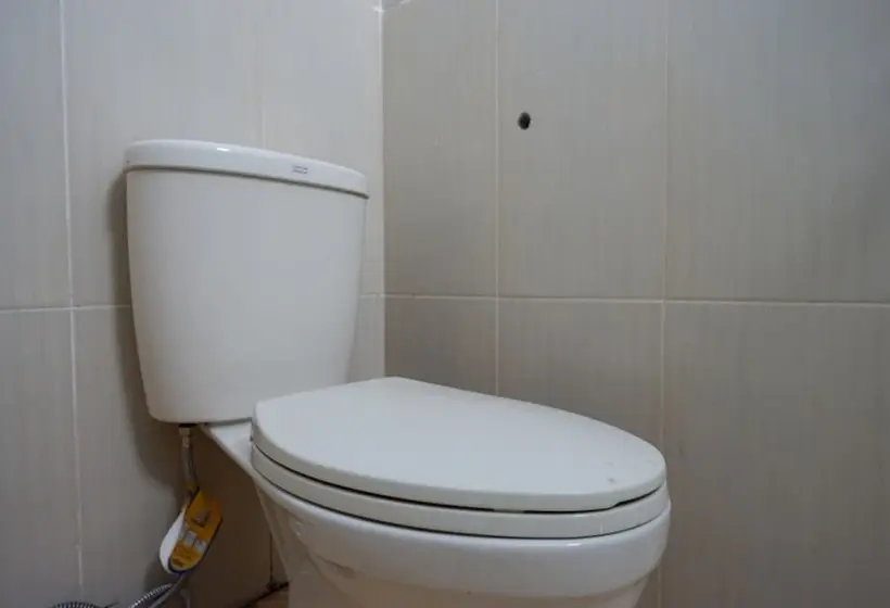اتاق لوکس, Reddoorz Near Taman Kota Kendari