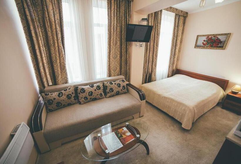 استودیوی استاندارد, Villa Zhanna