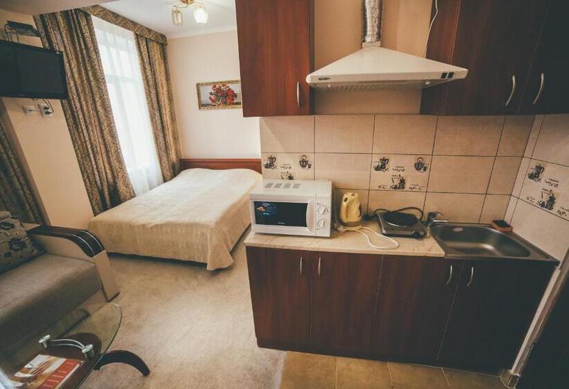 استودیوی استاندارد, Villa Zhanna