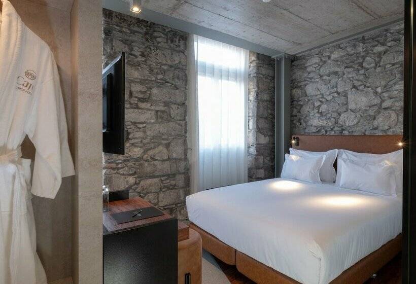 اتاق استاندارد یک نفره, Caju