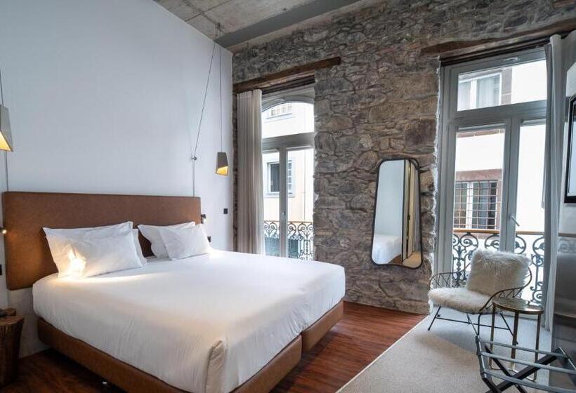 اتاق سوپریور, Caju