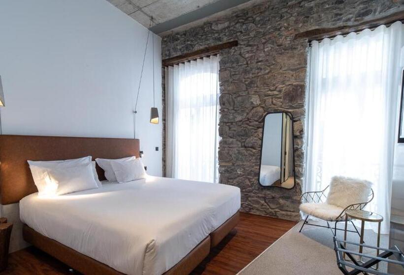 اتاق سوپریور, Caju