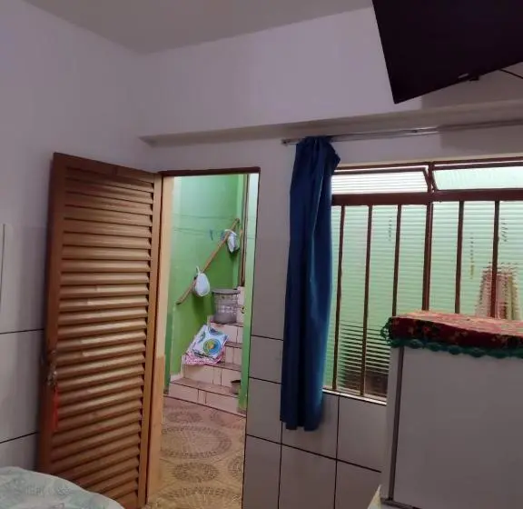 اتاق اکونومی یک تخته, Hospedagem A Vale Verde