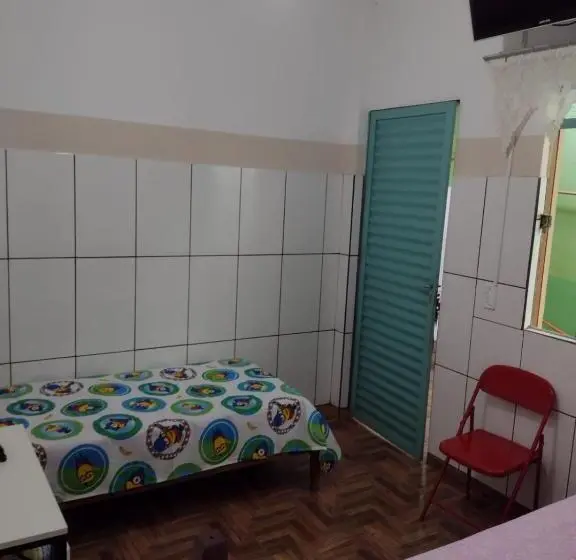 اتاق اکونومی, Hospedagem A Vale Verde