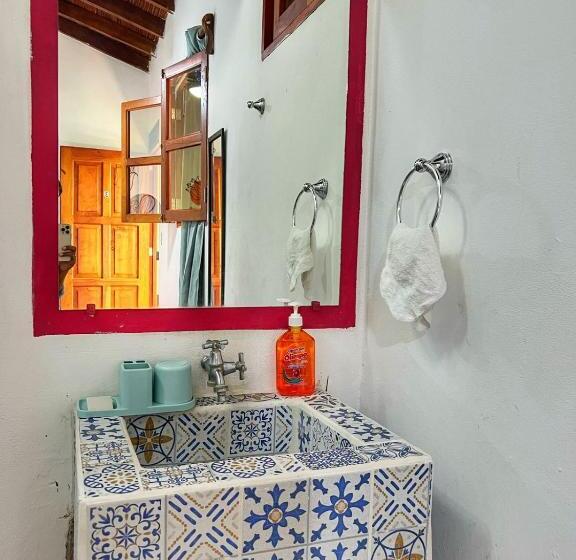 اتاق استاندارد, Al Sole