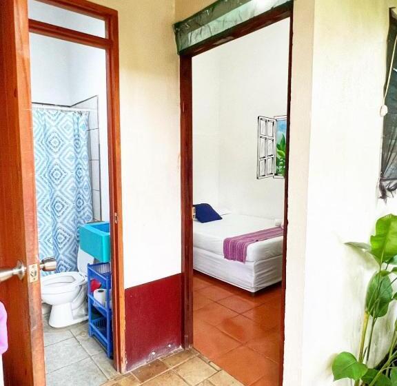 اتاق عادی, Al Sole