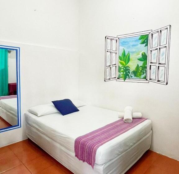 اتاق عادی, Al Sole