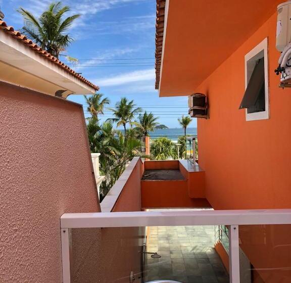 带阳台的三人标准间, Enseada Beira Mar