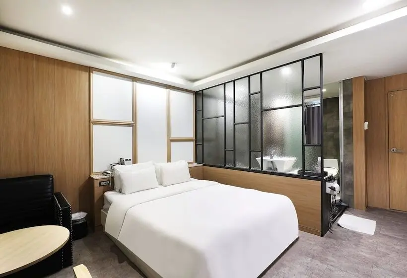 バルコニー付きデラックスルーム, Pyeongtaek Moon