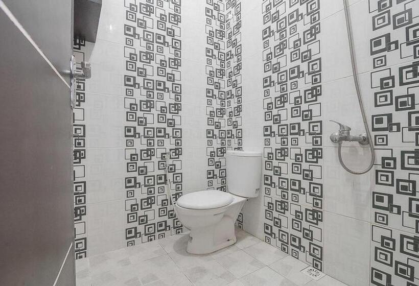 غرفة قياسية, Reddoorz Syariah Near Taman Rozeline Penajam