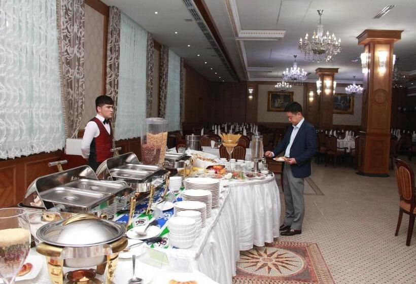 اتاق اکونومی, Taj Palace