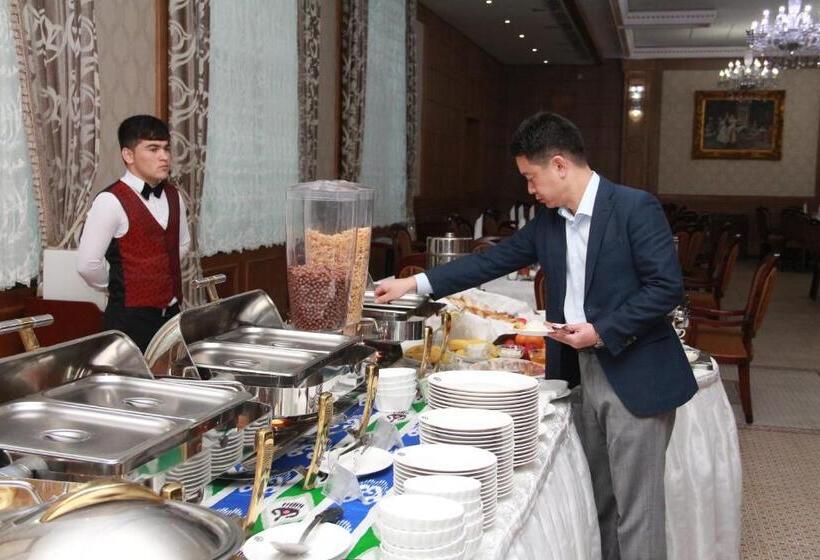 اتاق اکونومی, Taj Palace