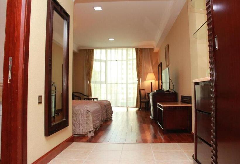 سوئیت با تخت بزرگ, Taj Palace