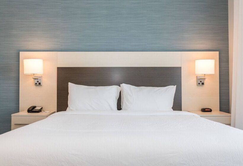 جناح, Towneplace Suites Port St. Lucie I95