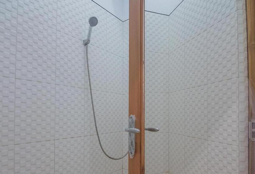 标准间, Reddoorz Plus Near Alun Alun Kuningan