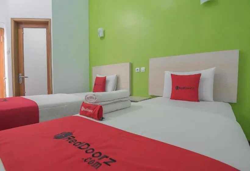 スタンダードルーム, Reddoorz Plus Near Alun Alun Kuningan