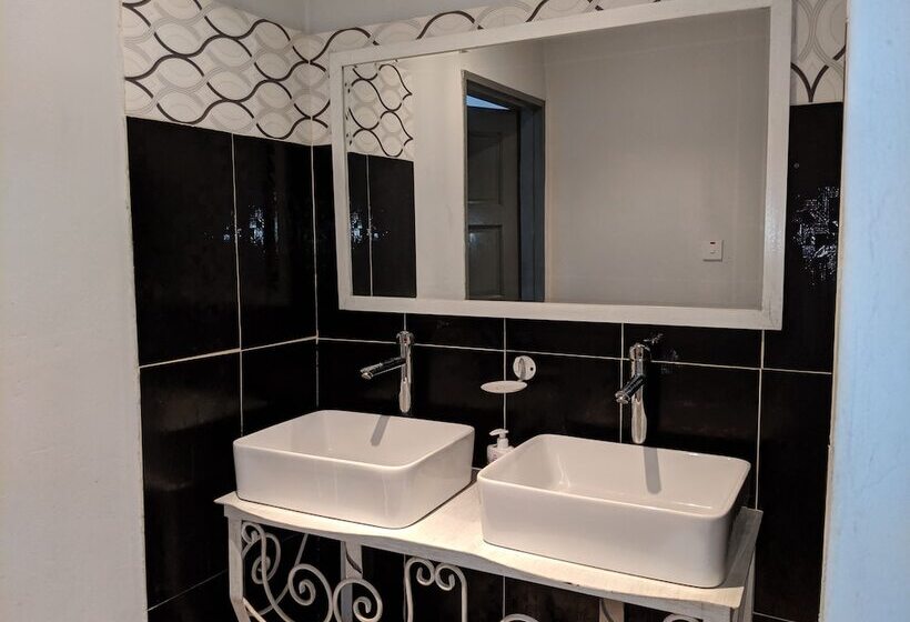 خانه 1 خوابه, Sunbirds Chobe