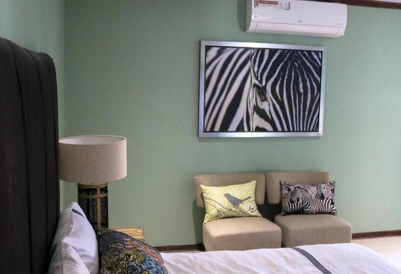 سوییت خانوادگی, Sunbirds Chobe