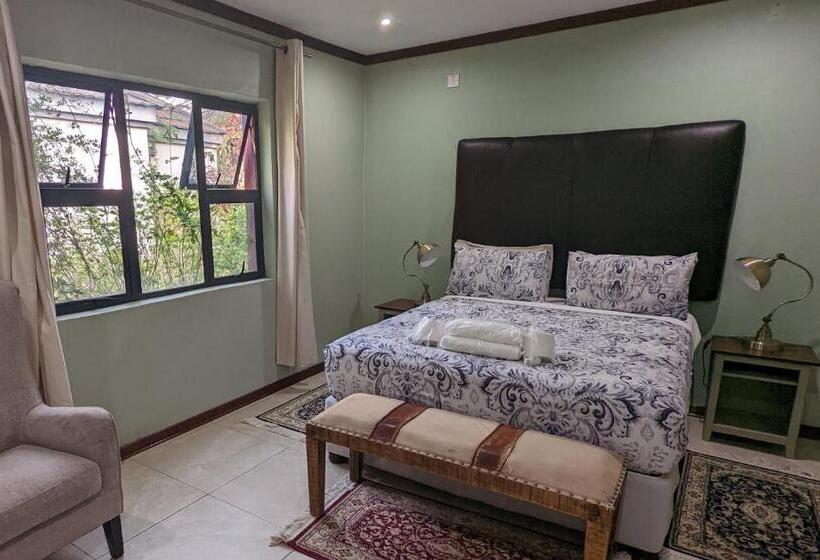 اتاق سوپریور, Sunbirds Chobe