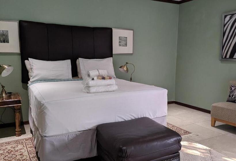 سوییت خانوادگی, Sunbirds Chobe