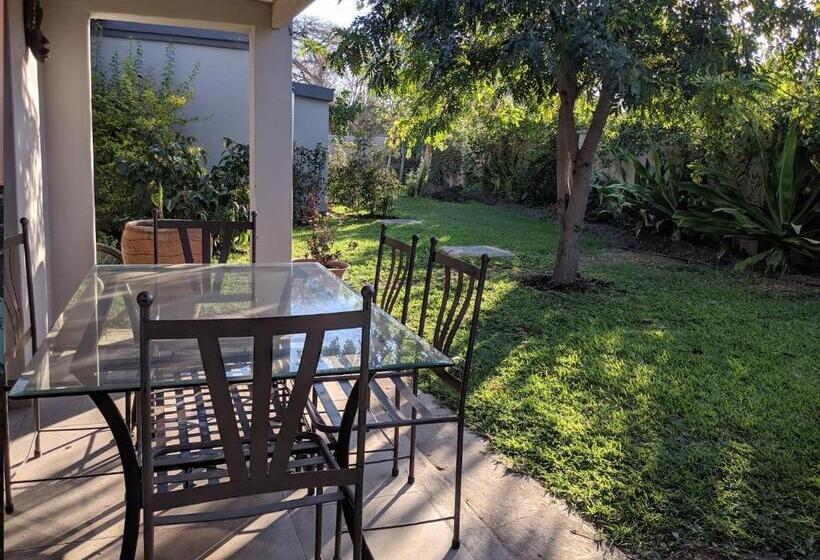 سوییت خانوادگی, Sunbirds Chobe