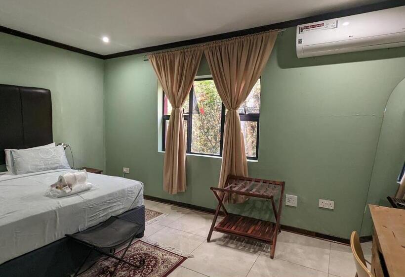 اتاق لوکس, Sunbirds Chobe