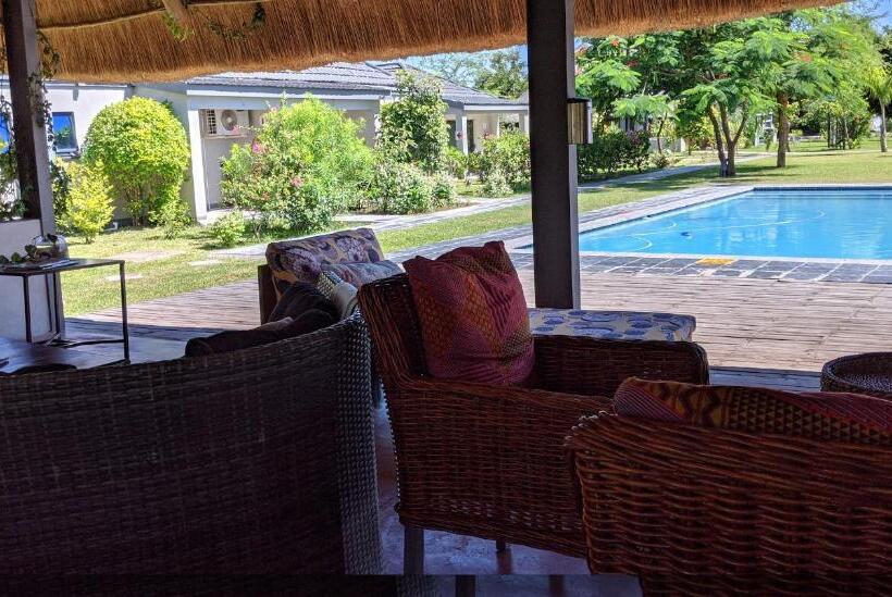 اتاق لوکس, Sunbirds Chobe