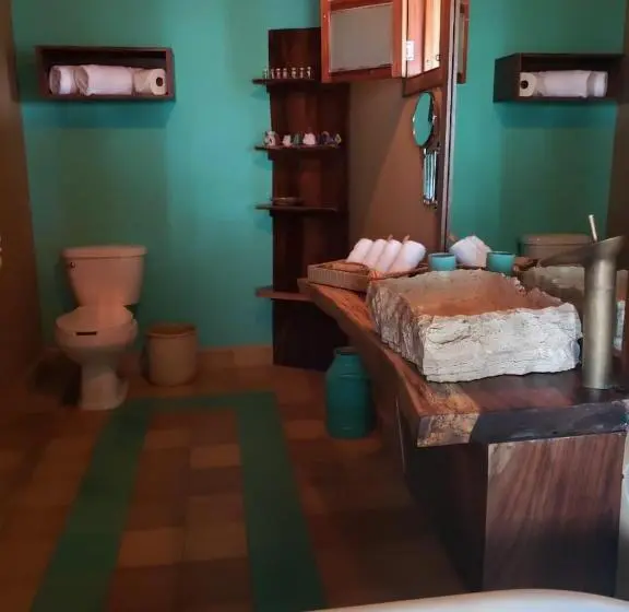 キングサイズベッドのスタンダードルーム, Amaca Beach Hotel Eco Resort Quiimixto