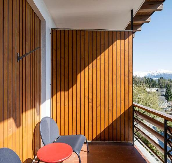 带阳台的标准单人间, Hôtel Historique Chez Elsy   Crans Sapins
