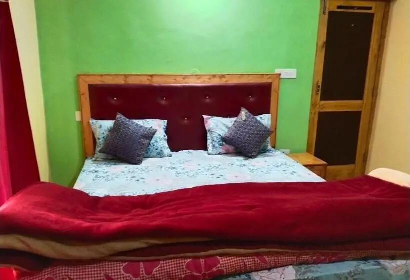 اتاق لوکس, Noor Guest House