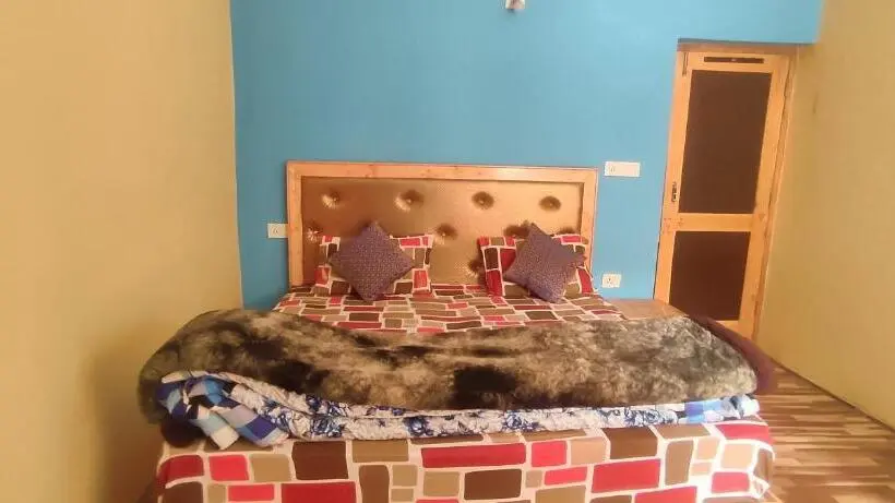 اتاق استاندارد, Noor Guest House